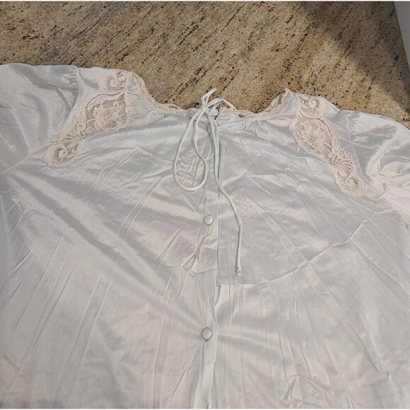 Vintage Miss Elaine Nightgown Size L ?? Blue Lace Button nightgown *flaws* - Picture 6 of 16
